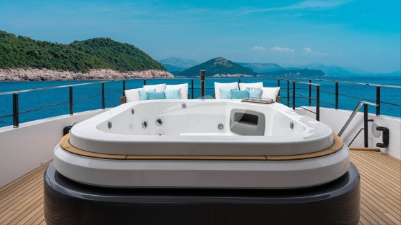 Image of FIFI yacht #16