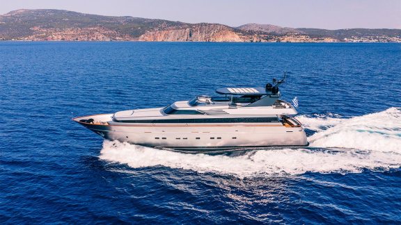 Image of OVAL yacht #6