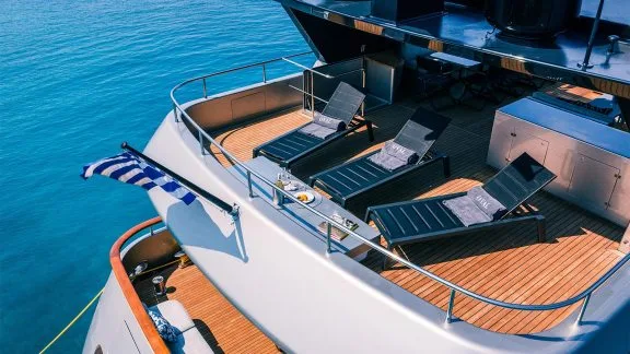 Image of OVAL yacht #16