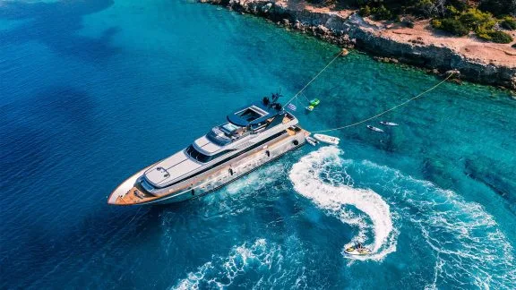 Image of OVAL yacht #51