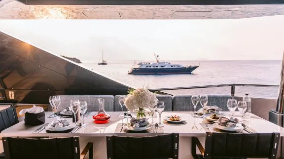 Image of OVAL yacht #43