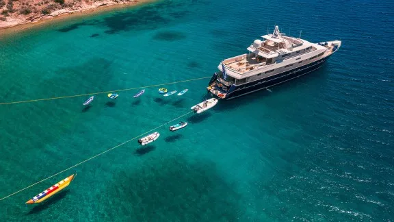 Image of MAGIX yacht #32