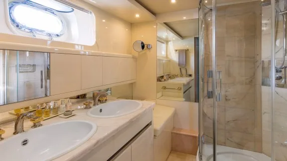 Image of MAGIX yacht #17