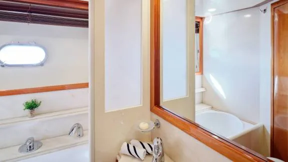 Image of ESTIA ORION yacht #20