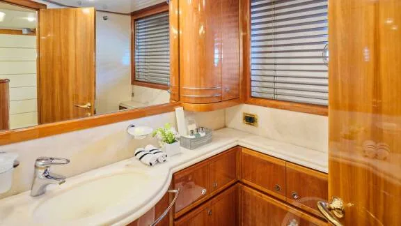 Image of ESTIA ORION yacht #21