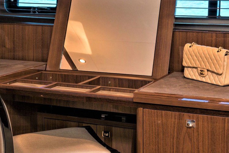 Image of 4LIFE yacht