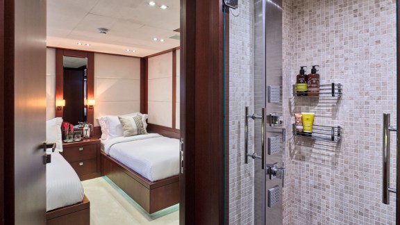 Image of SANJANA yacht #38