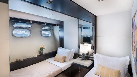 Image of MAC yacht #40