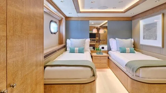 Image of ARTEMISEA yacht #53