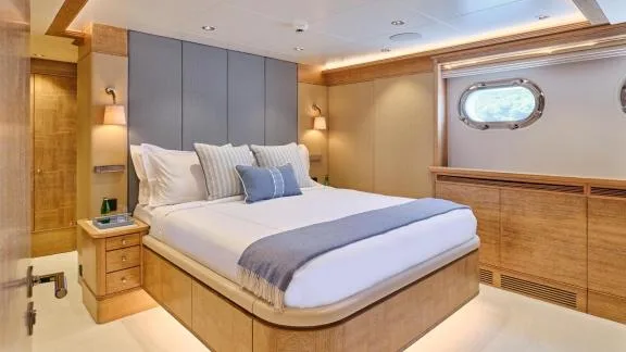 Image of ARTEMISEA yacht #49