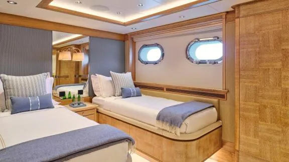 Image of ARTEMISEA yacht #57