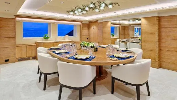 Image of ARTEMISEA yacht #33