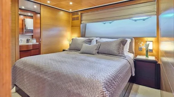 Image of LOANA yacht #28