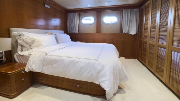 Image of BENIK yacht #28