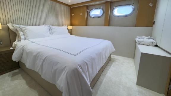Image of BENIK yacht #32