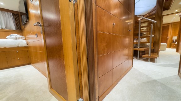 Image of BENIK yacht #40
