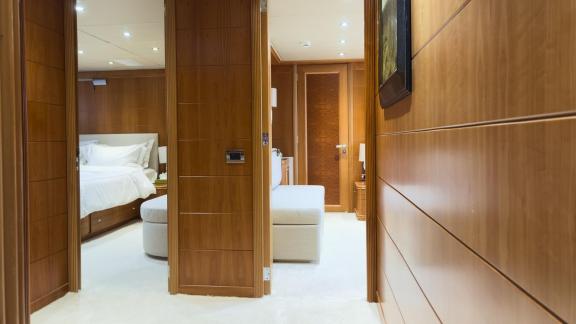 Image of BENIK yacht #27