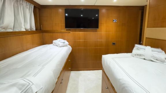 Image of BENIK yacht #43
