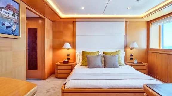 Image of OASIS yacht #47