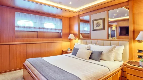 Image of OASIS yacht #54