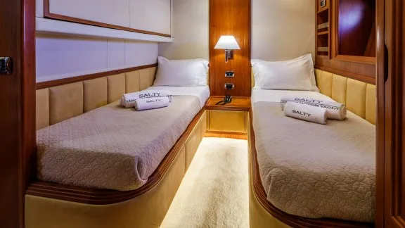 Image of SALTY yacht #25