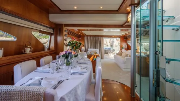 Image of SALTY yacht #18