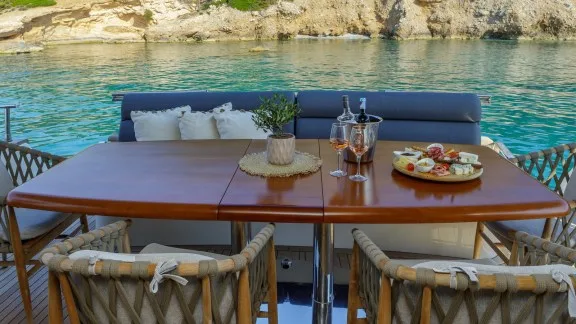Image of SALTY yacht #11