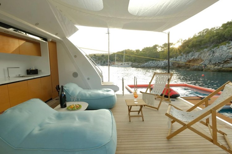 Image of LOVE T yacht
