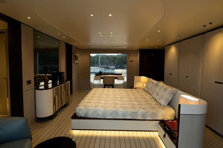 Image of LOVE T yacht