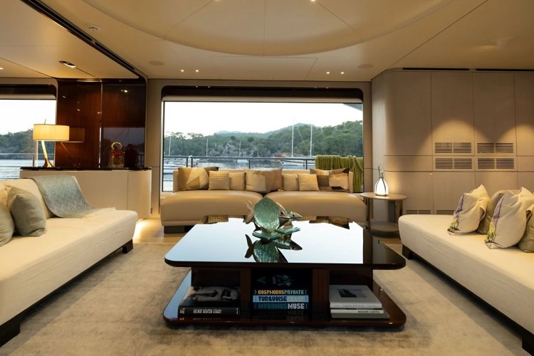Image of LOVE T yacht