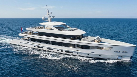 Image of ORIY yacht #2