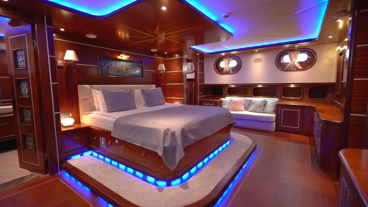 Yacht Video