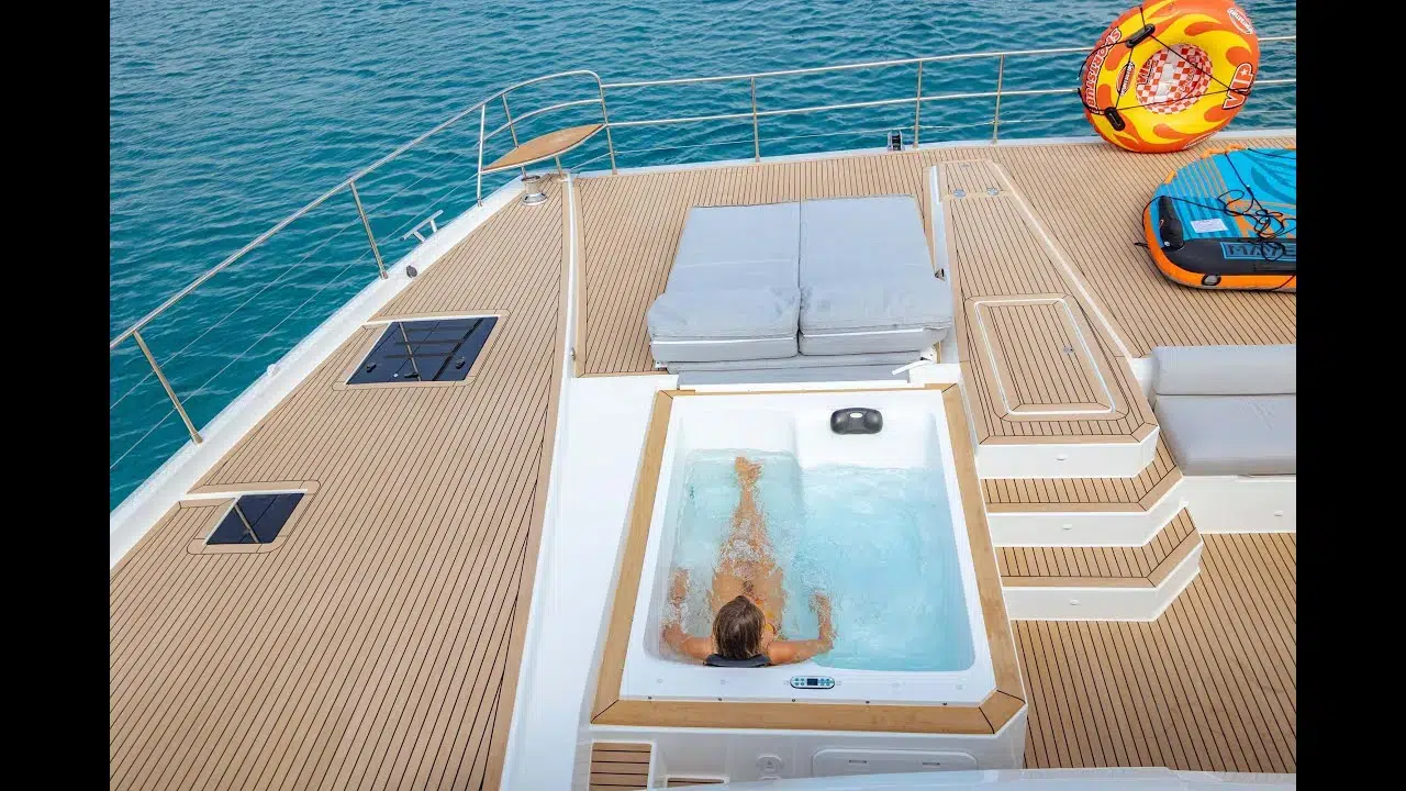 Yacht Video