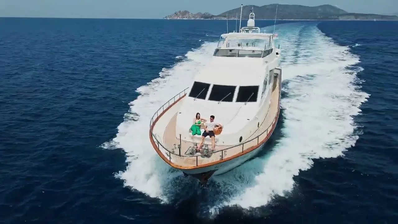 Yacht Video