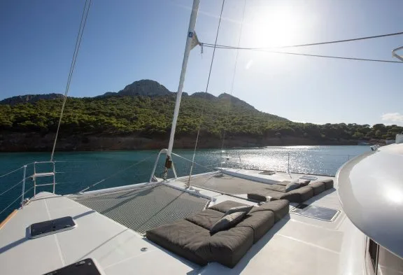 PHANTOM Foredeck