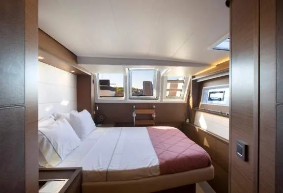 PHANTOM Guest Cabin