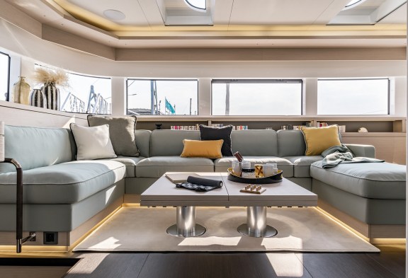 ESPERANCE Salon Seating