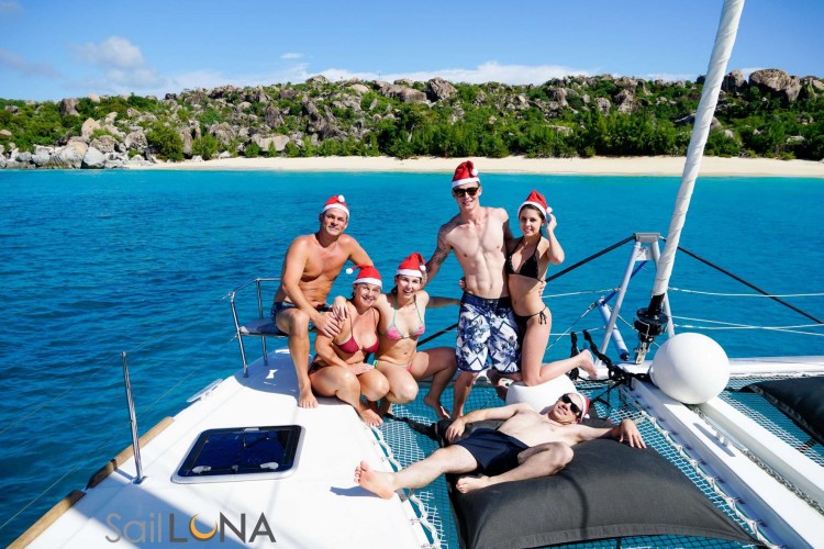 LUNA Foredeck Relaxation