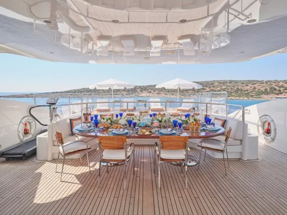Image of SUNDAY yacht #5