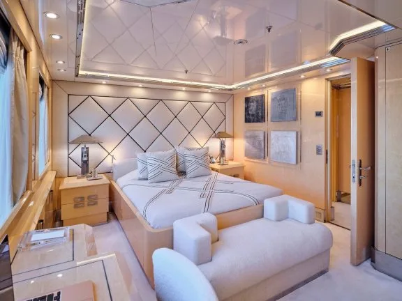 Image of SUNDAY yacht #15