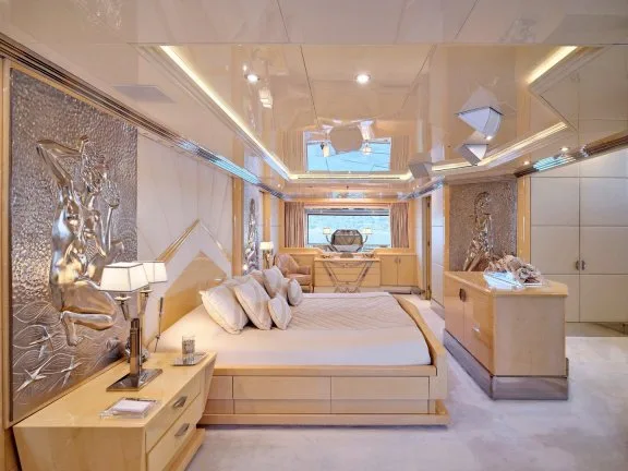 Image of SUNDAY yacht #16