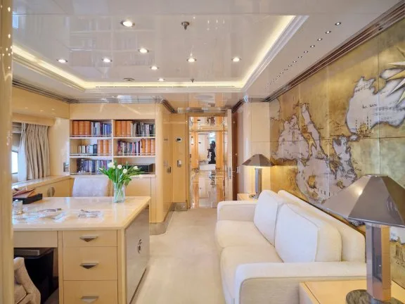 Image of SUNDAY yacht #18
