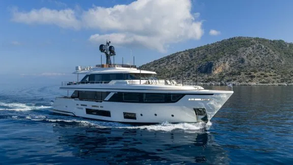 Image of MRS L yacht #2