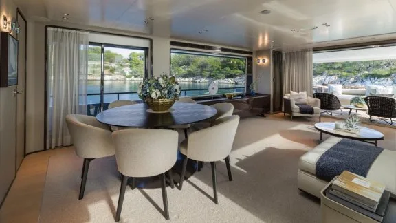 Image of MRS L yacht #10