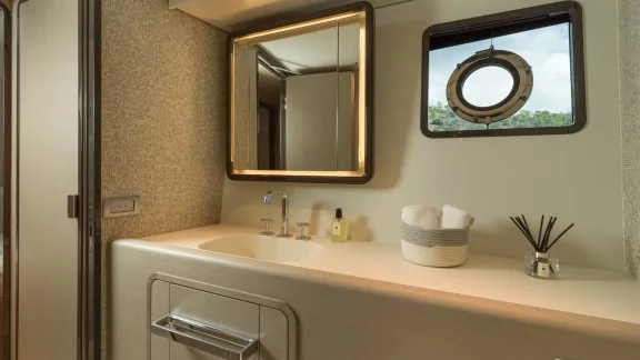 Image of MRS L yacht #20