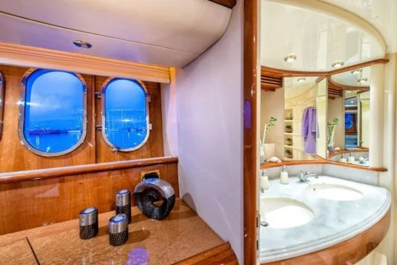 Image of MANU yacht #19