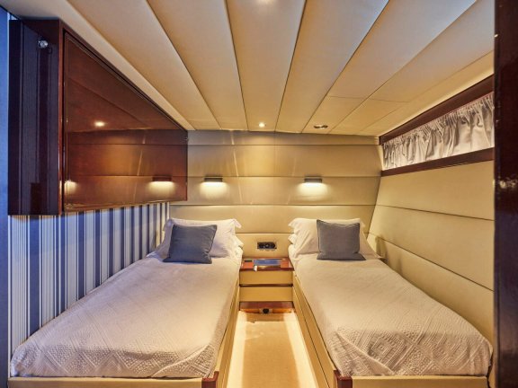 Image of ALAYA yacht #35