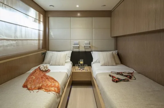Image of RINI V yacht #13
