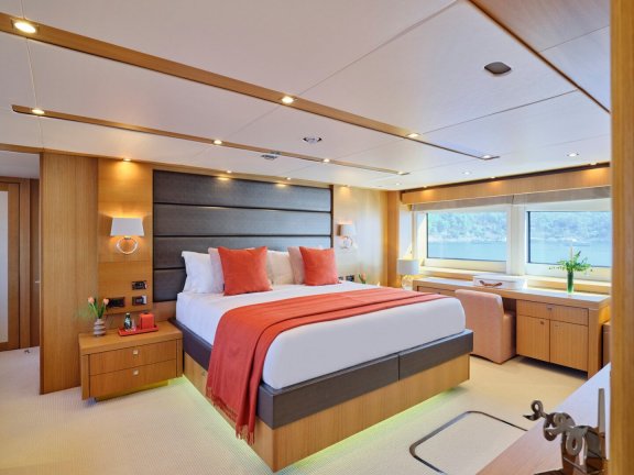 Image of MAKANI II yacht #30