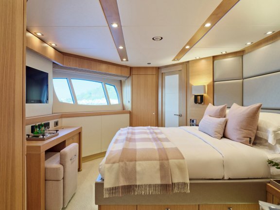 Image of MAKANI II yacht #32